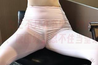 秀人网 – 女王不只在书中，她在汁汁的镜头下：原图好到忍不住当壁纸！