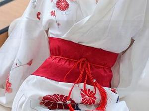 秀人网 – 灿宝泳装——这些原图让我重新审视‘泳池心理’！图包超值！而且她的泳装比我的勇气还大！