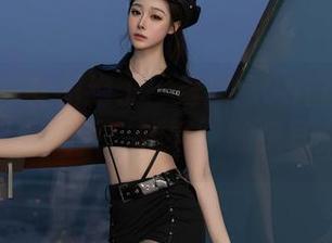 秀人网 – 套图绝了！绮里嘉Carina兔女郎，让你闪现‘噗哧’的兔耳朵梦！