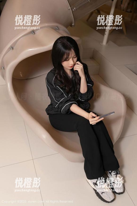秀人网-陈雅漫VICKY 秀人网 - 睡衣图包,陈雅漫VICKY是用多少可能性在撩?