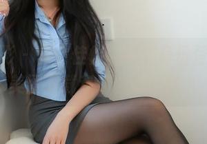 绮梦摄影 – 惊！佳怡以秘书身份登场，超美图下载专属你的日常。