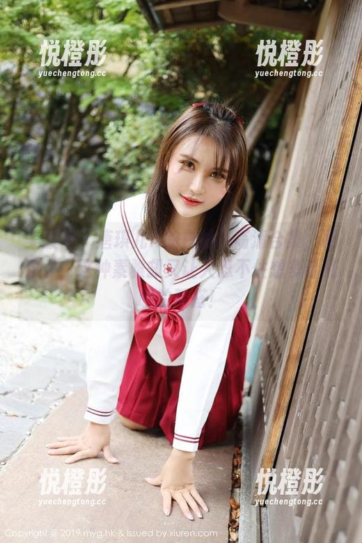 美媛馆-唐琪儿il 美媛馆 - 唐琪儿il的白衬衫高清合集,叹息了,这种素雅却又让人忍不住想多看几眼的配搭!