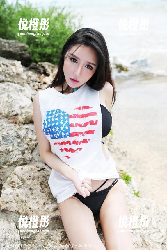 美媛馆-小海臀rena 美媛馆 - 这最新的照片,究竟是小海臀rena的牛仔裤在叛逆,还是她在挑衅?