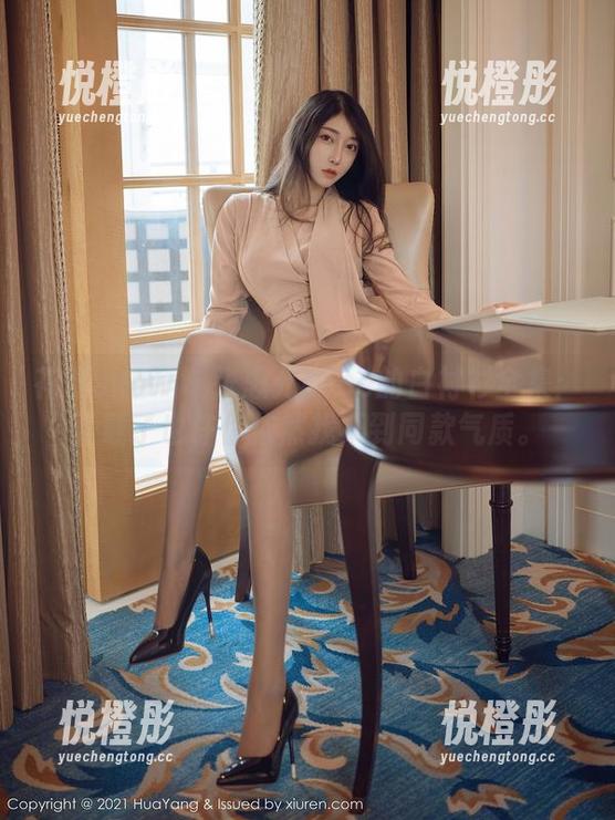 花漾show-张思允Nice 花漾show - 张思允Nice的白衬衫全集:下载了也许你依然找不到同款气质。