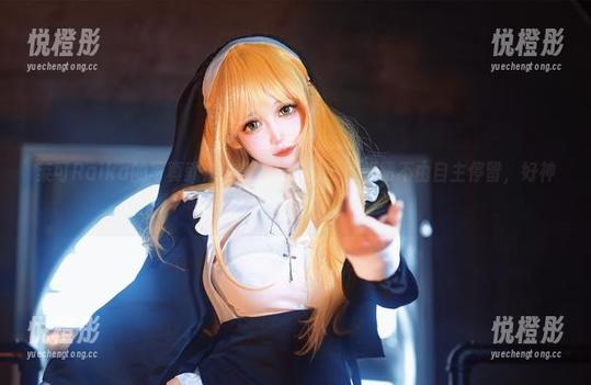 莱可Raika的写真就像这些棉袜，让我的眼睛不由自主停留，好神奇。
