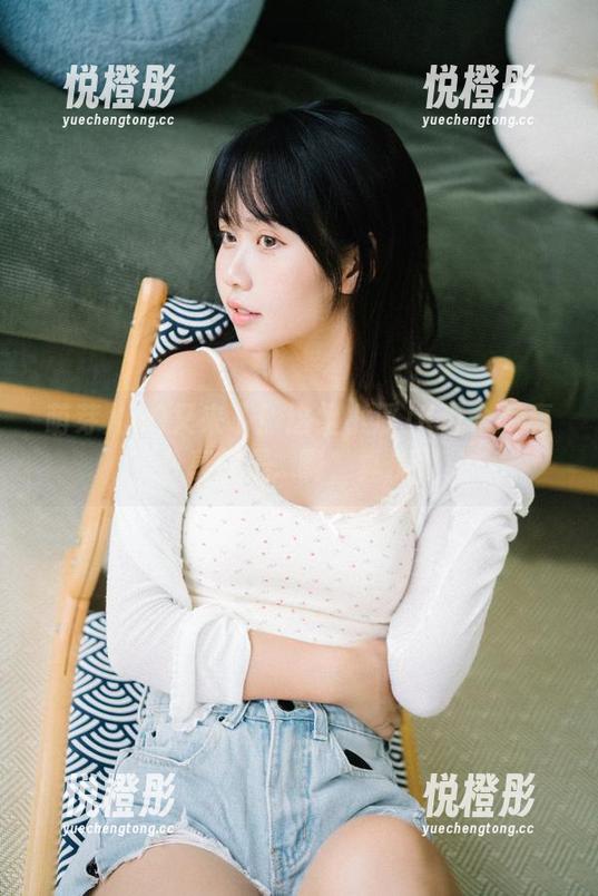 萌芽儿o0又来了！这组小溪JK百合写真，分享的是...啊，真精致！