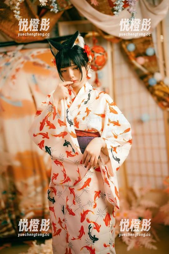 白衣小猫Kitten，落落Raku的新美图更新，卖萌指数从未如此之高！