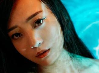 蜜桃社 – 齐奏米琪MIKI与礼服的乐章，美图也能有井然之美
