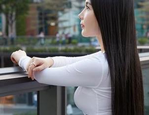 蜜桃社 – 女仆套图来啦！陆萱萱Cecilia这次可是把更新当成了家务小课堂！