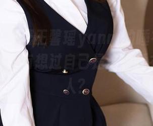 语画界 – 打开王馨瑶yanni的睡衣图包，啊，她有没有想过自己是这种睡衣的代言人？