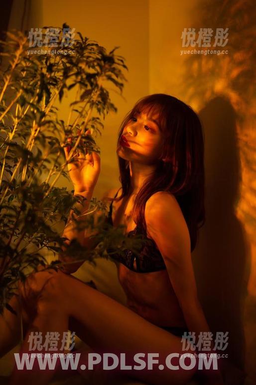 轰趴猫-陈雅漫 轰趴猫 - 陈雅漫演绎水手服,算不算一场特别的航海冒险?
