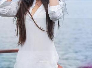 青豆客 – 夏日狂欢，魏扭扭写真集分享：既清凉又透着点“小心机”
