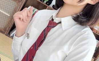 快来围观！魔物喵nigisa穿着牛仔裤的图库，下载一条不如来一筐！